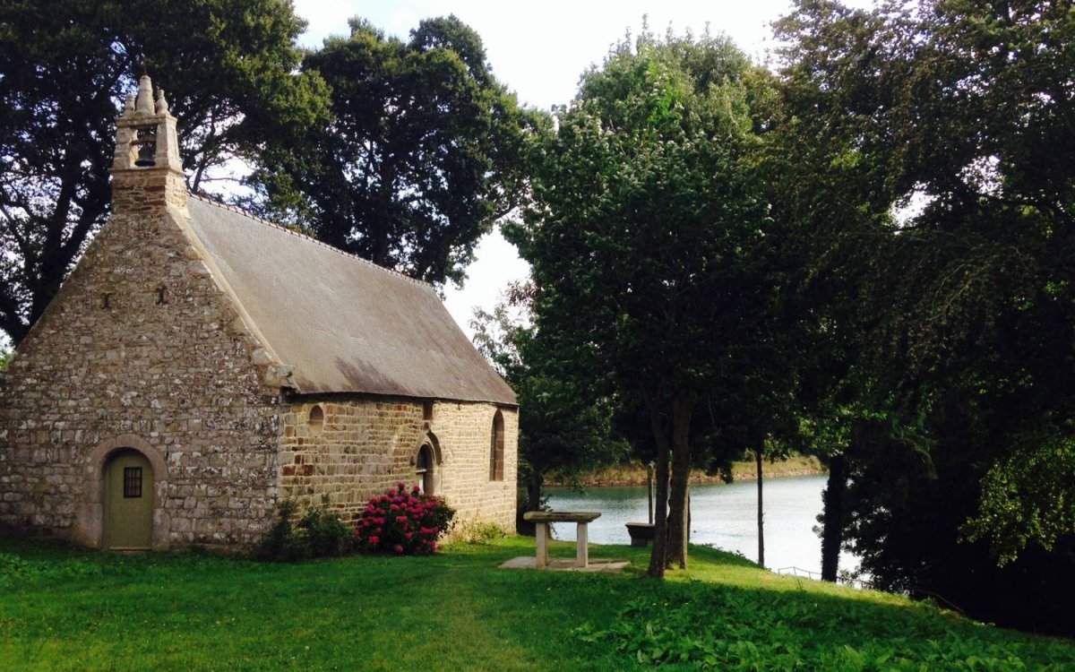 La chapelle Notre-Dame-de-Goz-Iliz à Pleudaniel, un ancien sanctuaire des marins au bord du Trieux