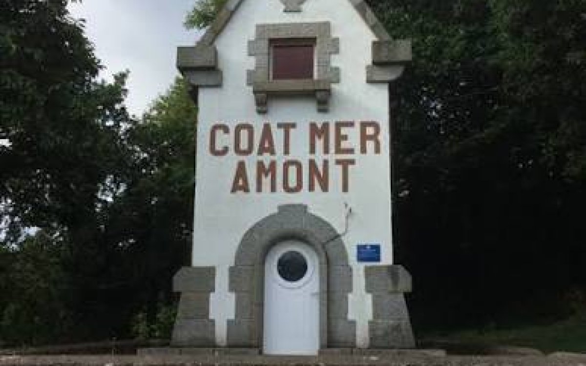 Le phare de Coat Mer Amont à Lézardrieux, un feu discret mais essentiel pour remonter le Trieux